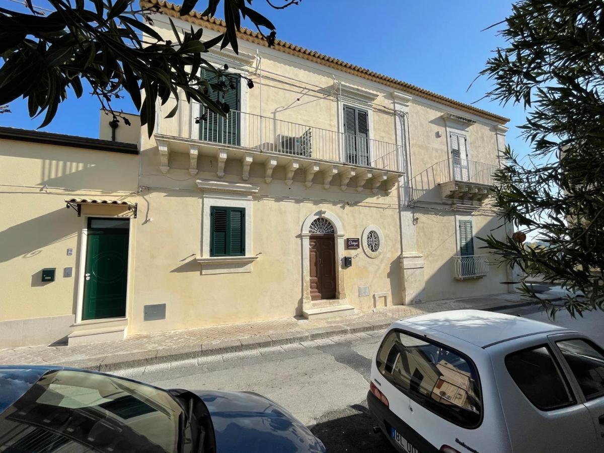 Casa Crispi Hotell Noto Exteriör bild