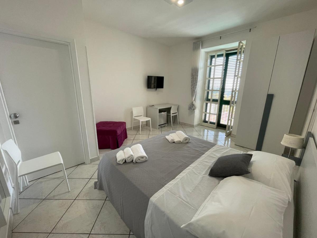 Casa Crispi Hotell Noto Exteriör bild