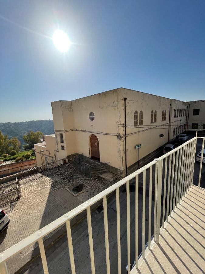 Casa Crispi Hotell Noto Exteriör bild