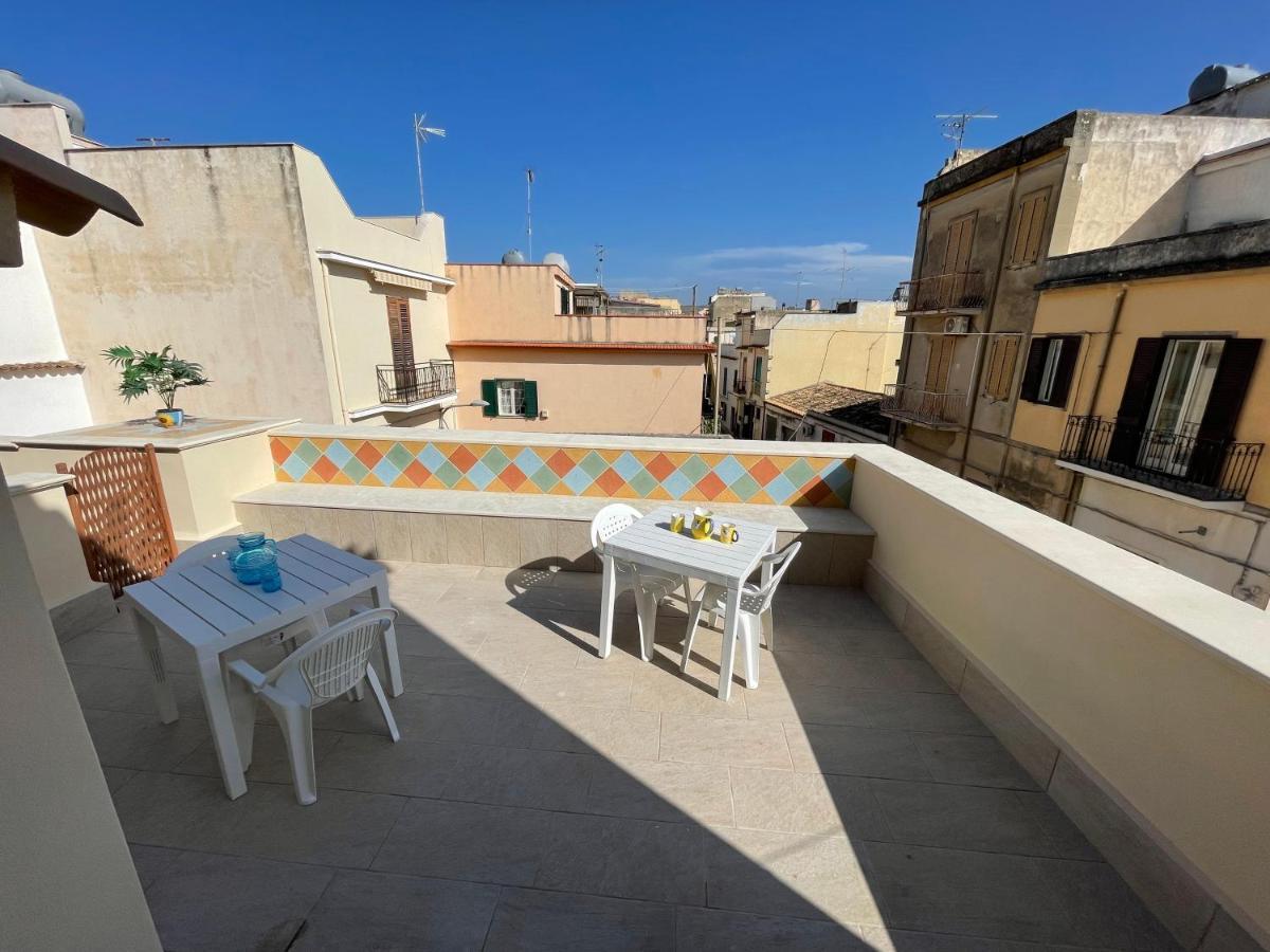 Casa Crispi Hotell Noto Exteriör bild
